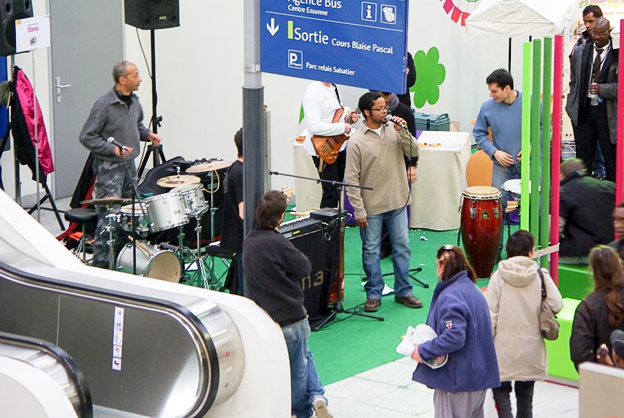 Evry Daily Photo - Concert Ebena Inauguration Gare Evry Centre 170.jpg